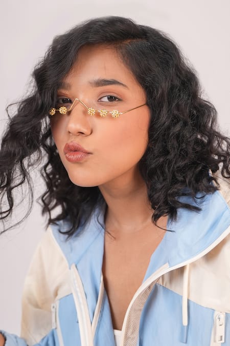 Vaidaan Blair Embellished Facelet 