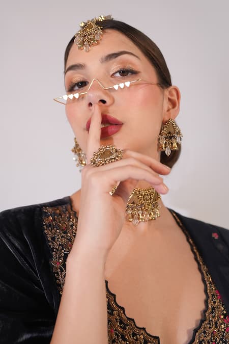 Vaidaan Valentine Heart Motif Facelet