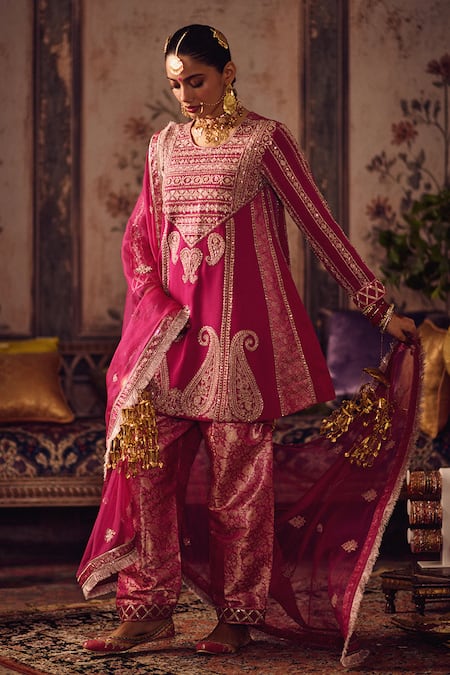 Reeti Arneja Gulabi Banarasi Kurta Salwar Set 