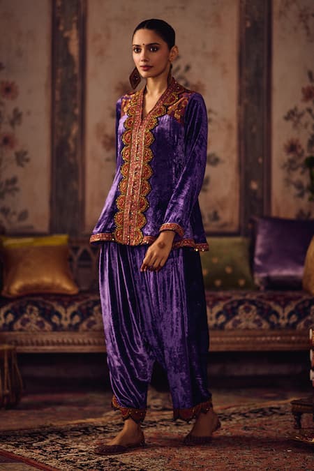 Reeti Arneja Neel Velvet Short Kurta & Salwar Set