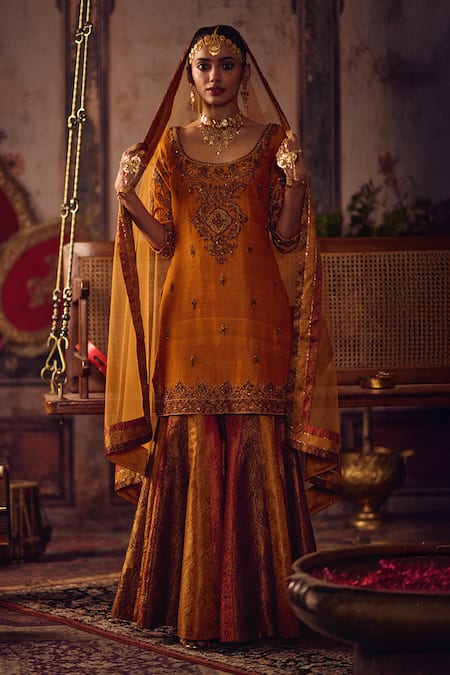 Reeti Arneja Kesari Tri-Border Organza Dupatta