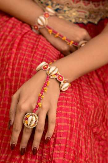 Buy_Around Always_Pink Navya Cowrie Shell Embellished Jewellery Set _Online_at_Aza_Fashions