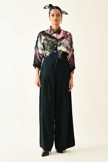Buy_OFRIDA_Green Cotton Navy Stripes Pleated Pant _Online_at_Aza_Fashions