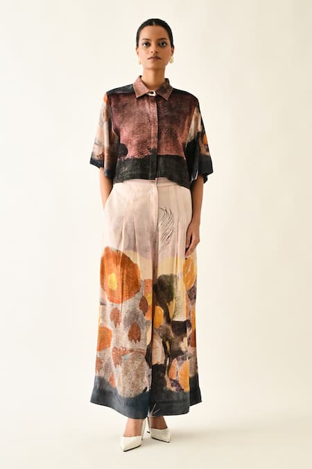 OFRIDA_Multi Color Cotton Collared Skyline Box Cropped Shirt _Online_at_Aza_Fashions