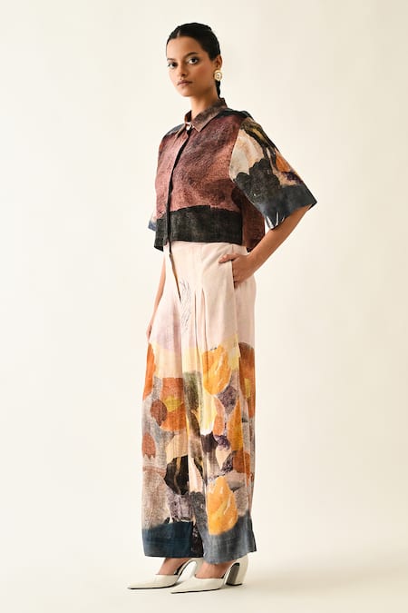 Buy_OFRIDA_Multi Color Cotton Collared Skyline Box Cropped Shirt 