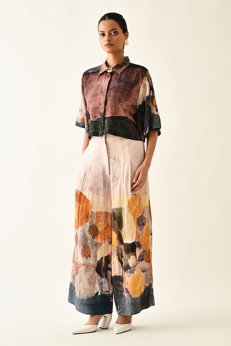 Shop_OFRIDA_Multi Color Cotton Collared Skyline Box Cropped Shirt 