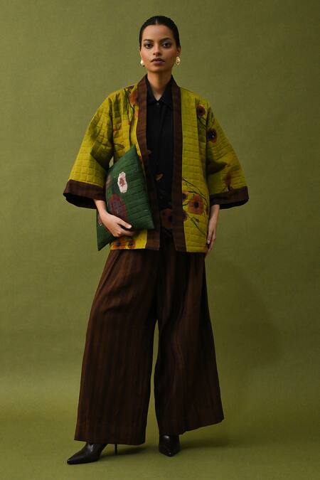Shop_OFRIDA_Brown Cotton Open Neck Solar Petals Quilted Jacket 