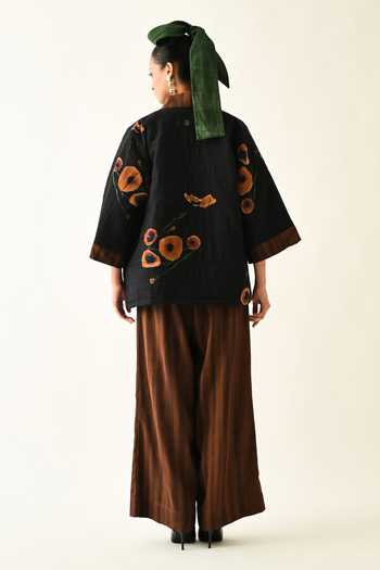 Shop_OFRIDA_Black Cotton Open Neck Earth Bloom Quilted Jacket 
