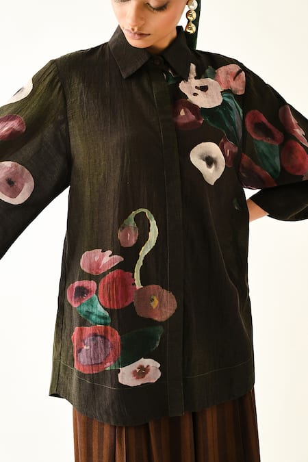 OFRIDA_Black Cotton Collared Earth Boota Printed Shirt And Pant Set _at_Aza_Fashions