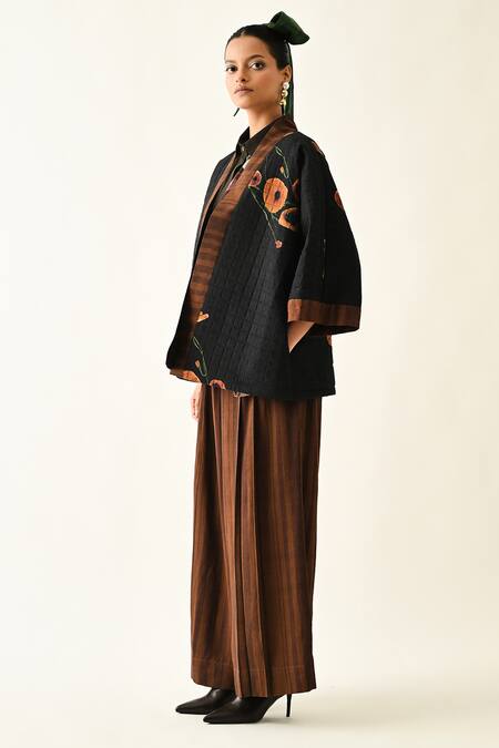 Shop_OFRIDA_Black Cotton Collared Earth Boota Quilted Jacket Pant Set 