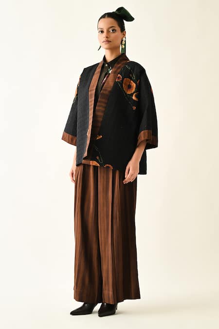 Buy_OFRIDA_Black Cotton Open Neck, Collared Winter Daffodil Printed Jacket Set _Online_at_Aza_Fashions