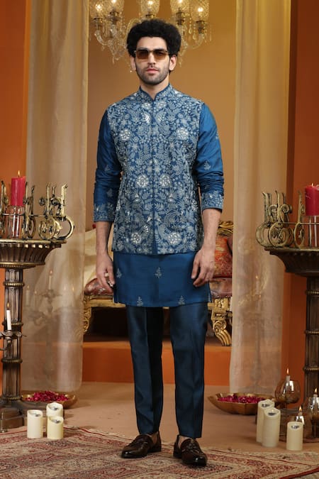 AUGUST by Swati Akash Jhunjhunwala Floral Bloom Pattern Bundi Set 