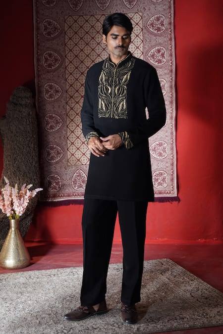 AUGUST by Swati Akash Jhunjhunwala Embroidered Yoke Kurta Set 