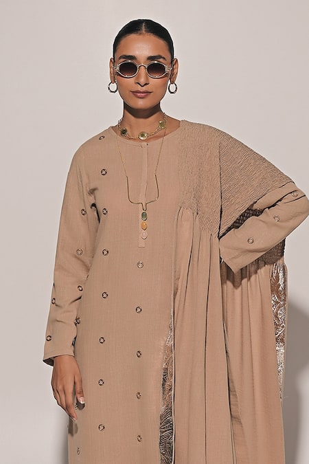 Kriti Bapna Beige Linen Embroidery Round Neck Embellished Straight Kurta Set Online at Aza Fashions Kriti Bapna_Beige Linen Embroidery Round Neck Embellished Straight Kurta Set _Online_at_Aza_Fashions