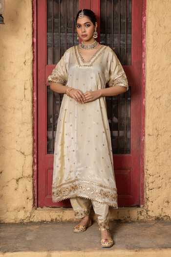 Buy_Monk & Mei By Sonia Anand_Gold Silk, Tissue, Shantoon Embroidery V-neck Manya Benarasi Blend Kurta Set _Online_at_Aza_Fashions