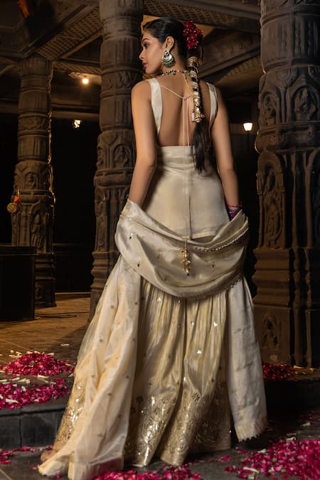 Monk & Mei By Sonia Anand Kashvi Embroiderd Kurta Sharara Set 