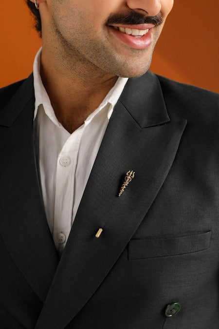 Cosa Nostraa Antique Carved Set of Lapel Pin & Brooch Set 