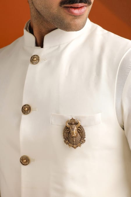 Cosa Nostraa Antique Carved Set of Lapel Pin & Brooch Set 