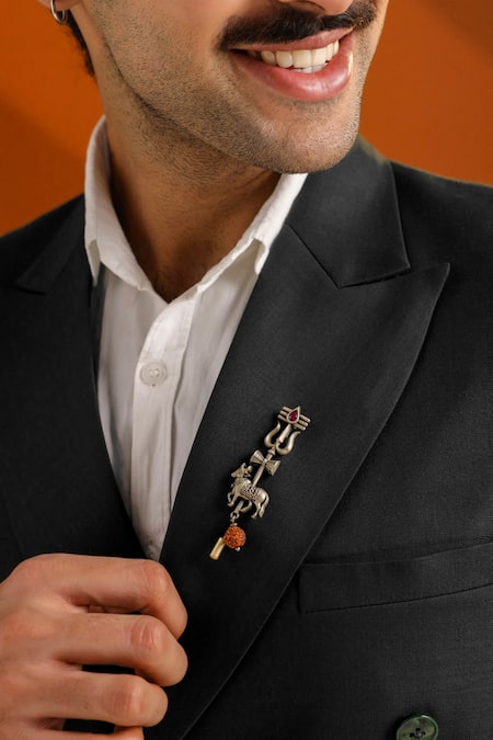 Cosa Nostraa Antique Carved Set of Lapel Pin & Brooch Set 