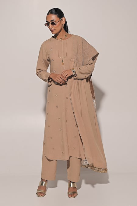 Kriti Bapna Embellished Straight Kurta Set 
