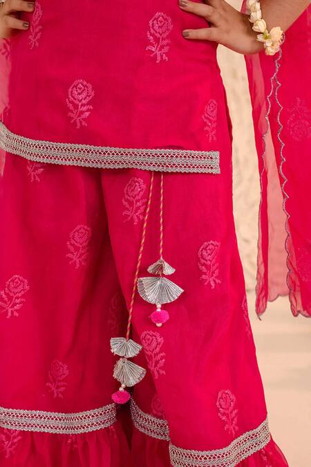 Buy_Jhambthreads_Pink Cotton Embroidery, Tassels Kurta Set _Online_at_Aza_Fashions
