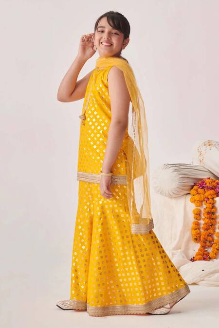 Buy_Jhambthreads_Yellow Cotton, Net Embroidery Printed Kurta Set _Online_at_Aza_Fashions