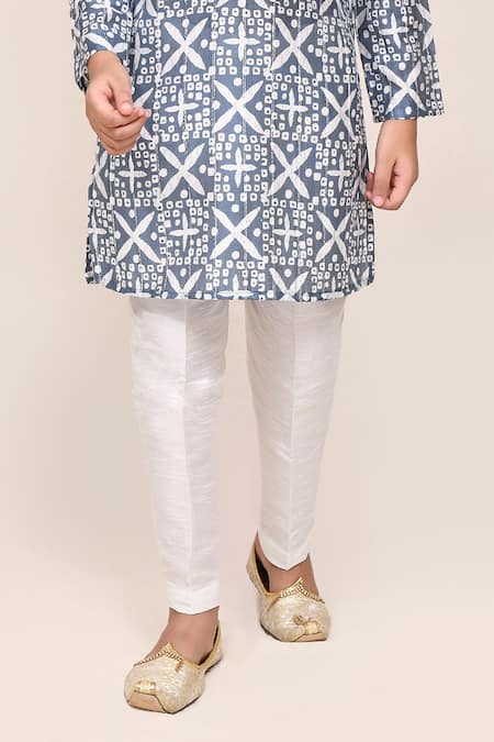 Jhambthreads Blue Silk Geometric Print Kurta Set Online at Aza Fashions Jhambthreads_Blue Silk Geometric Print Kurta Set _Online_at_Aza_Fashions
