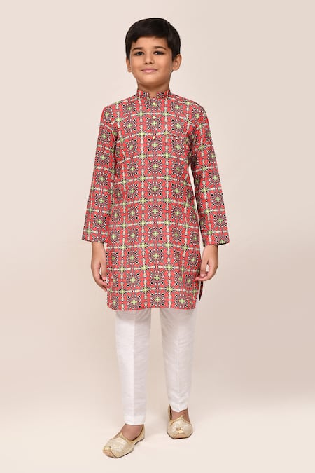 Buy_Jhambthreads_Red Silk, Cotton Geometric Print Kurta Set _Online_at_Aza_Fashions