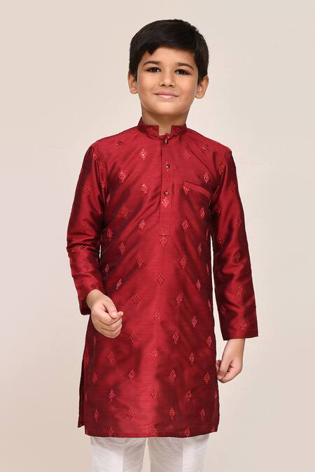 Buy Jhambthreads Maroon Silk Embroidery, Sequins Placement Kurta Set Online at Aza Fashions Buy_Jhambthreads_Maroon Silk Embroidery, Sequins Placement Kurta Set _Online_at_Aza_Fashions
