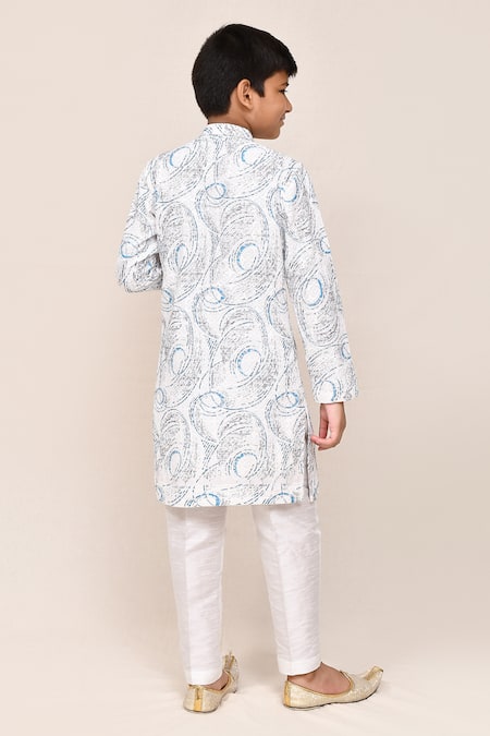 Jhambthreads Embroidered Kurta & Pant Set 