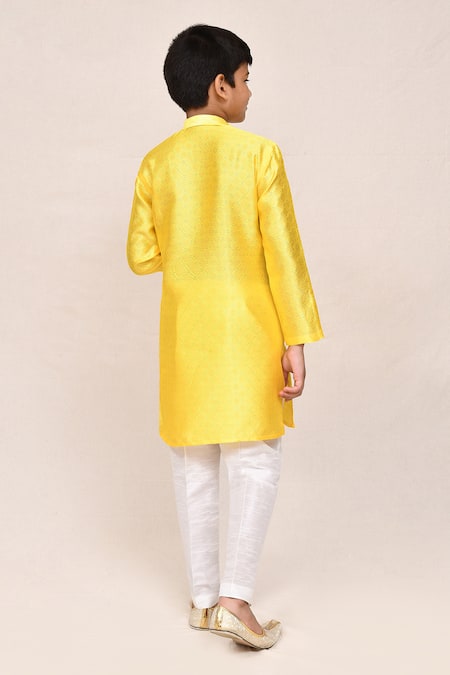 Jhambthreads Geometric Pattern Kurta & Pant Set 