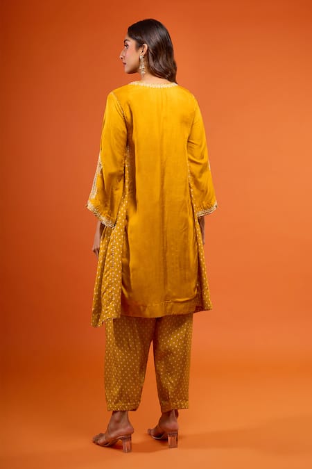 Sheetal Batra Jeriah Embroidered Kurta Set