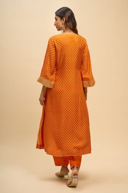 Sheetal Batra Zaliyah Embroidered Kurta Set