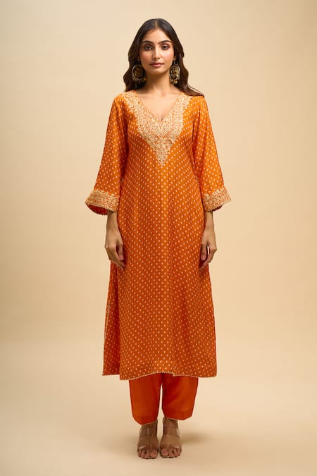 Shop_Sheetal Batra_Orange Embroidery V-neck, Yes Zaliyah Kurta Set _Online_at_Aza_Fashions