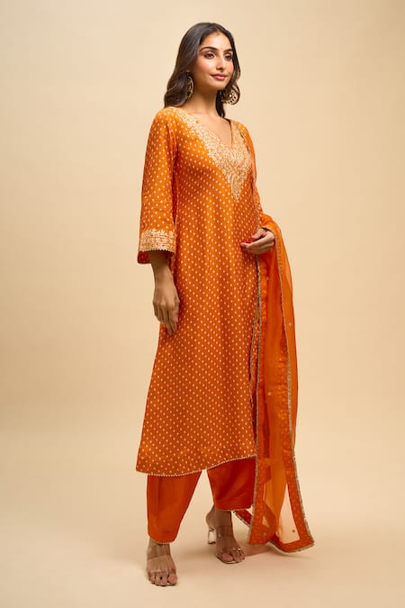 Buy_Sheetal Batra_Orange Embroidery V-neck, Yes Zaliyah Kurta Set 