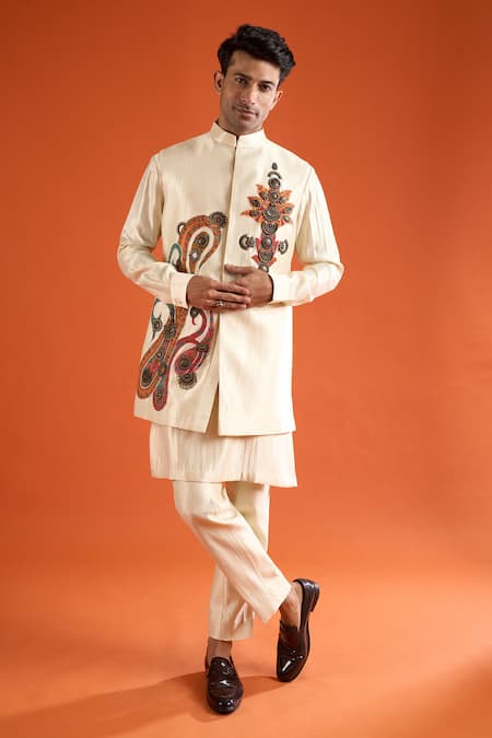 Qbik Paisley Embroidered Bundi & Kurta Set 
