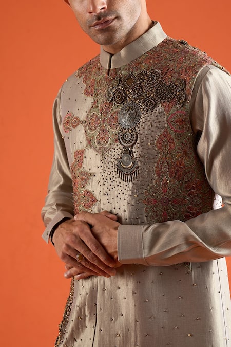 Buy Qbik Green Embroidery, Zari, Stones Floral Pattern Bundi And Kurta Set Buy_Qbik_Green Embroidery, Zari, Stones Floral Pattern Bundi And Kurta Set