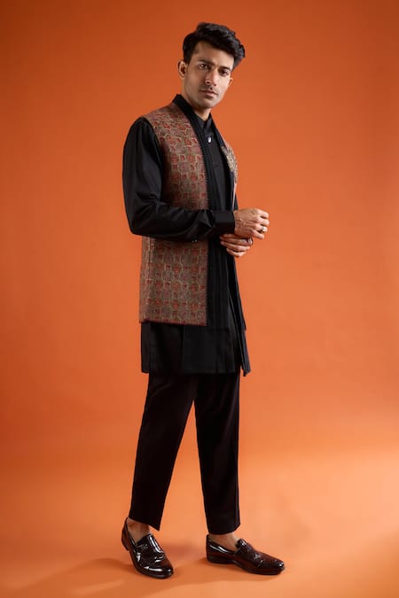 Qbik_Multi Color Zari Embroidered Bundi And Kurta Set _at_Aza_Fashions