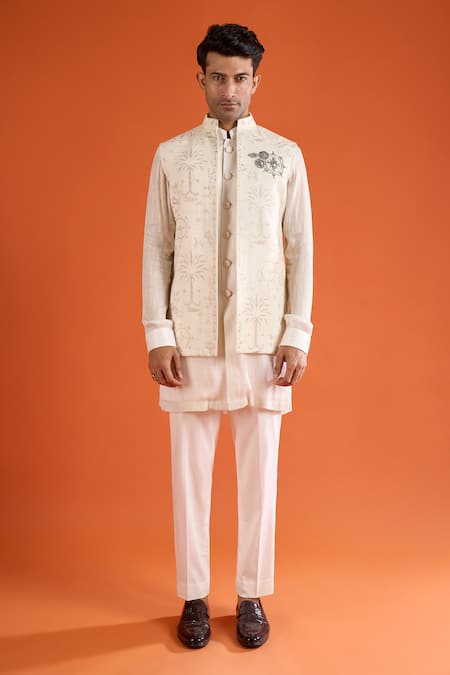 Buy_Qbik_Ivory Embroidery Thread Work Bundi And Kurta Set 