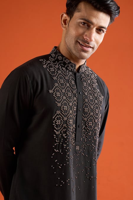Buy_Qbik_Black Embroidery Abstract Pattern Straight Kurta And Pant Set _Online_at_Aza_Fashions