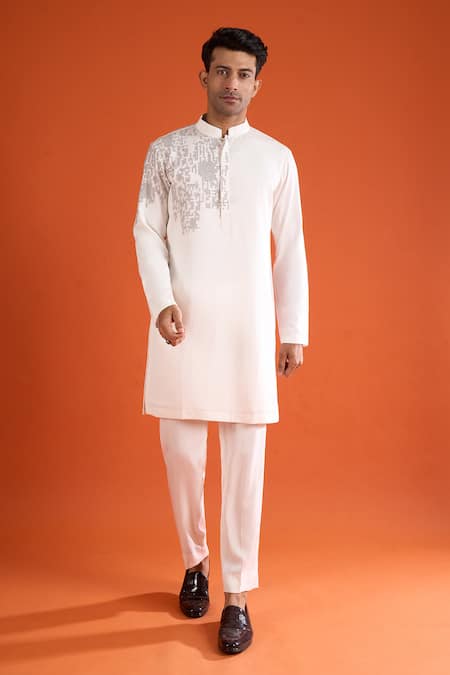 Shop_Qbik_Off White Sequins Placement Embroidered Kurta Set 