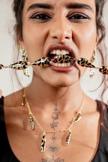 Shop_Bauble Bazaar_Black Cat Walk Glow Choker Necklace 