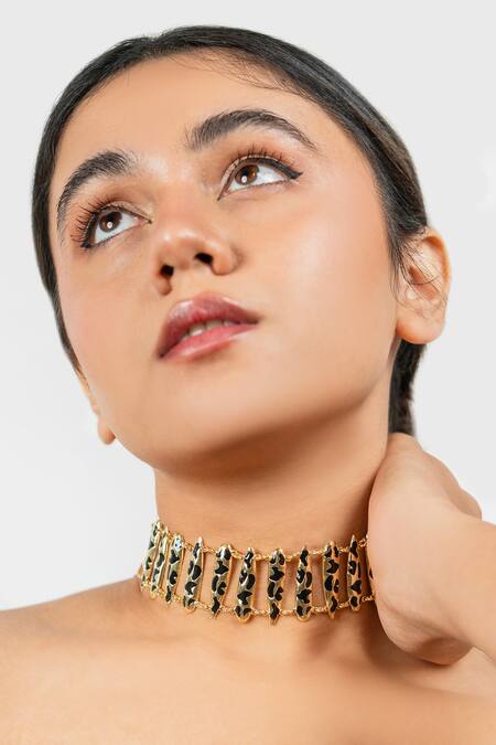 Shop_Bauble Bazaar_Black Wilderness Choker 