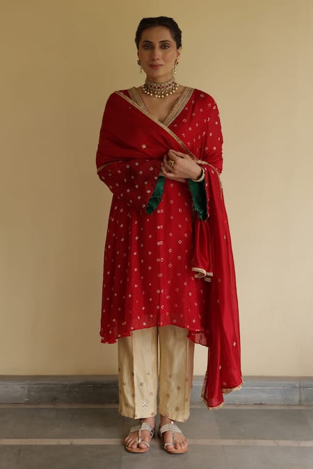 Apeksha Jain Label Bindiya Bandhej Kurta Pant Set