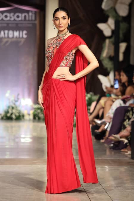 Basanti Kapde aur Koffee Pre-Draped Saree & Embroidered Blouse Set 