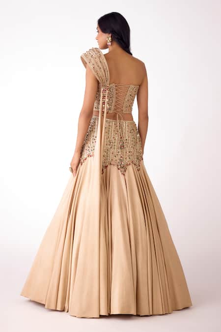 Basanti Kapde aur Koffee Embellished Corset & Lehenga Set 