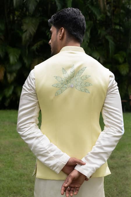 PAARSH Airavat Embroidered Bundi Set 