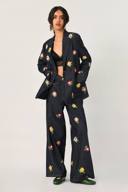 Payal Pratap Hezhangensis Embroidered Wide-Legged Jeans 