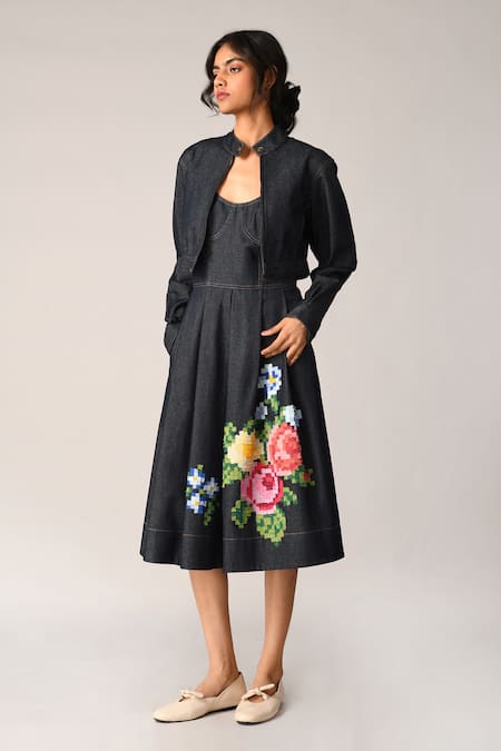 Buy_Payal Pratap_Blue Denim Embroidery Mandarin Collar Noisette Cropped Jacket _Online_at_Aza_Fashions