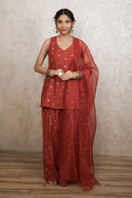 Buy_Gulabo Jaipur_Red Silk Embroidery V-neck Noya Handwork Motif Kurta Set _Online_at_Aza_Fashions